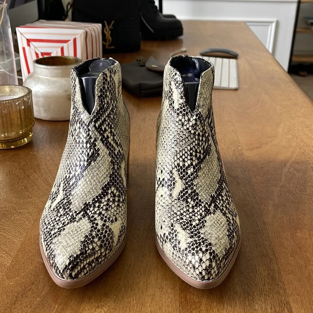Snake skin leather boots size 7.5 & 8 waterproof - Picture 3 of 6